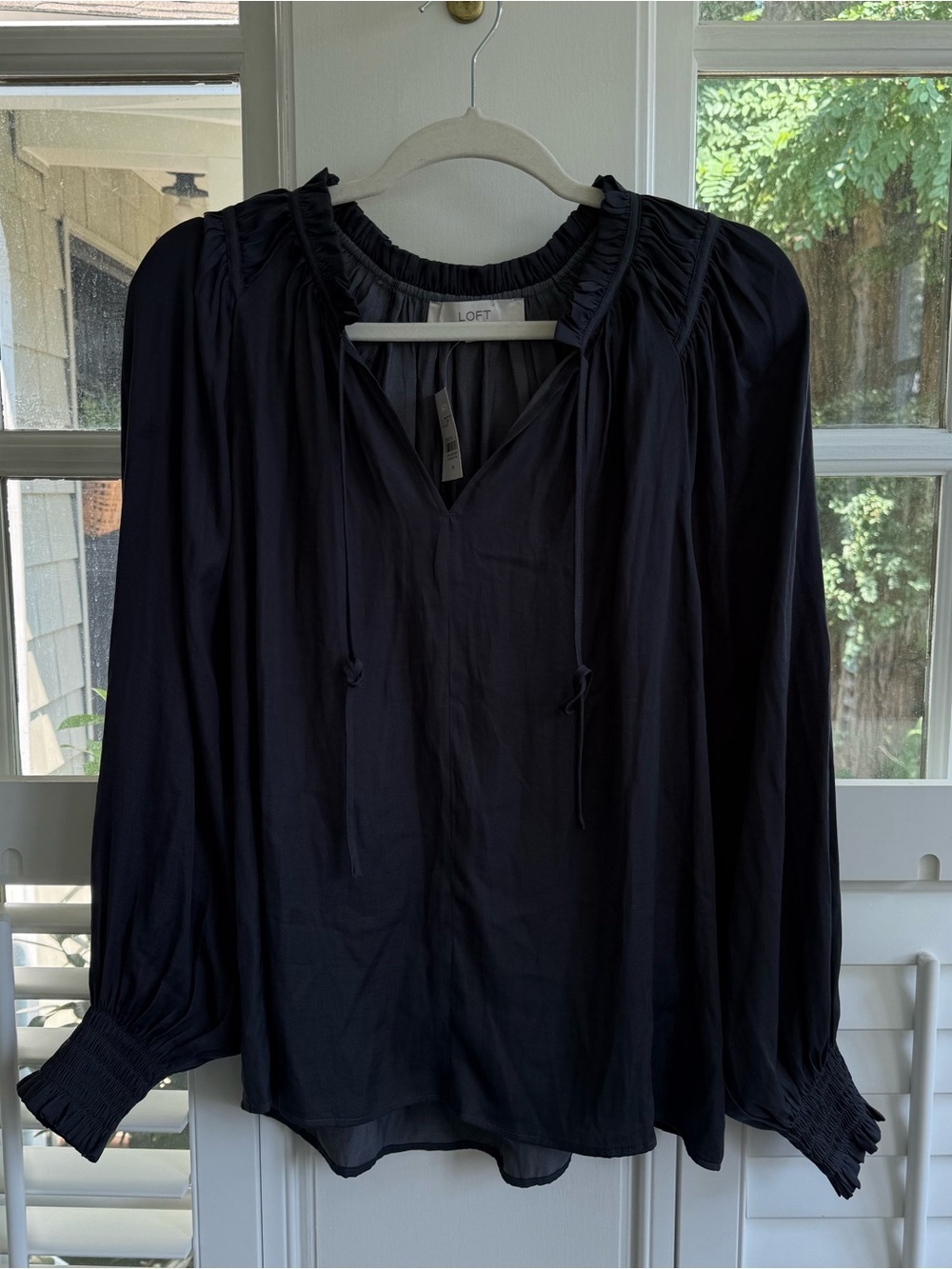 NWT LOFT Charcoal Grey Long-Sleeve Peasant Blouse Size Medium